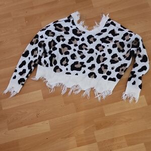 Polly & Esther Leopard Print V-Neck Sweater